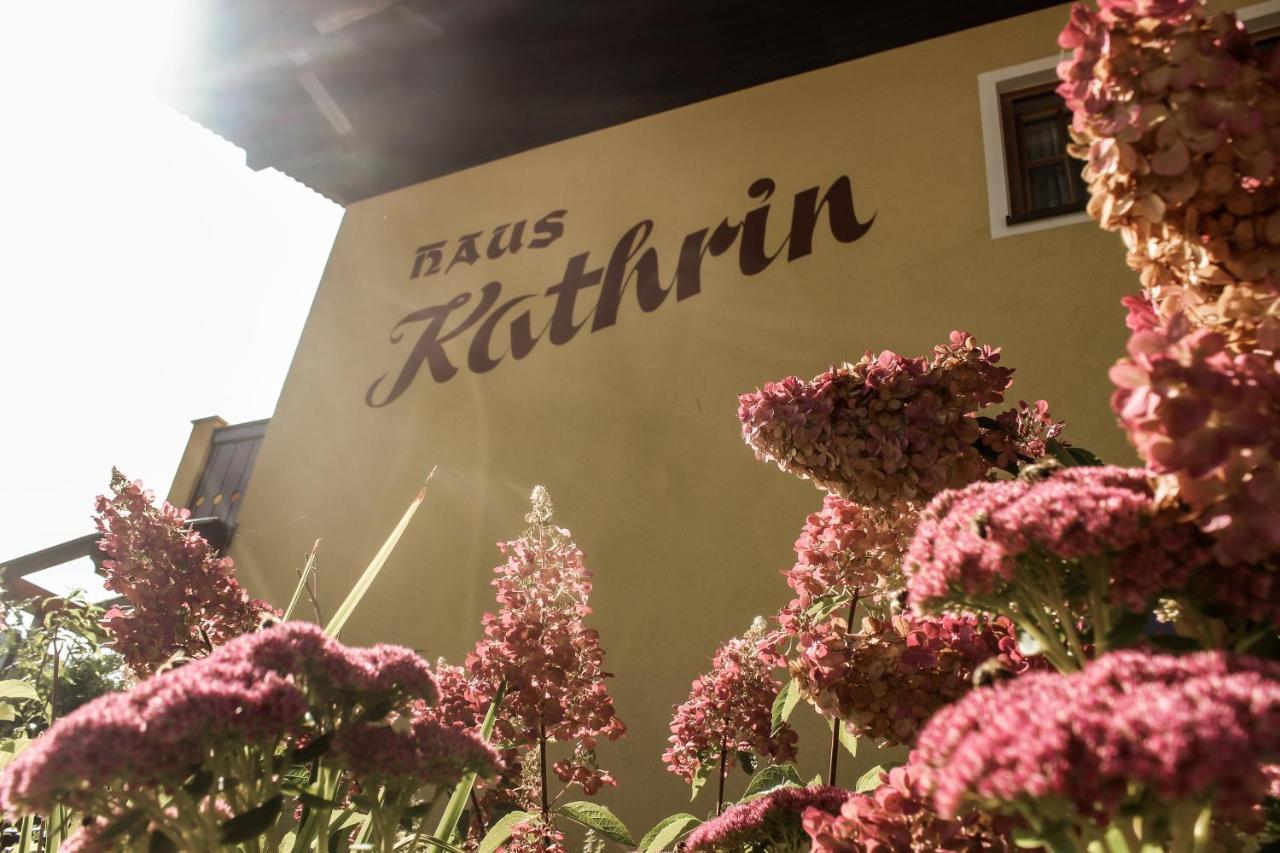 Haus Kathrin Hotel Верфенвенг Екстериор снимка